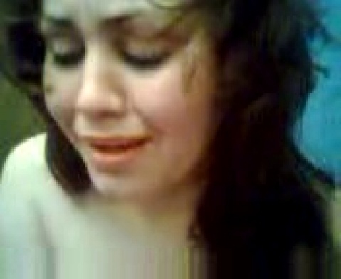 Мама таджик раздвигает ноги для возбужденного сына