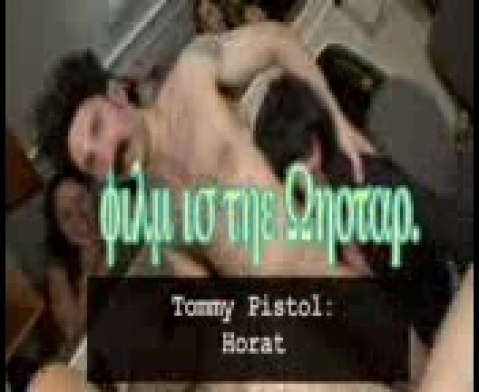 Обучает домашнему сексу на русском языке