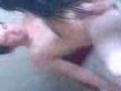 Очень сексуальная азиатка в порно видео